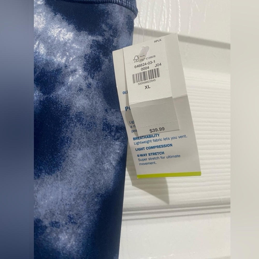 Old Navy Active Leggings Navy Blue and White – Extra High Rise - Picture 3 of 6